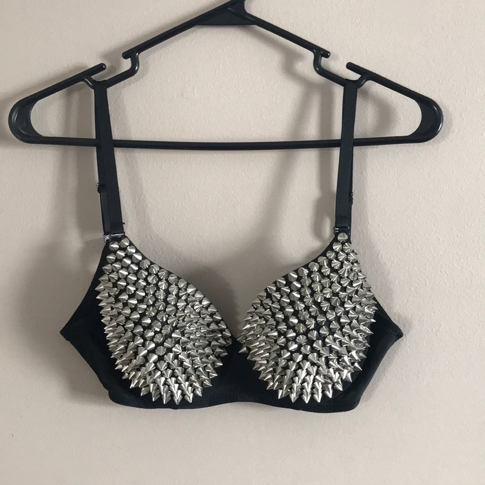 Rave bra